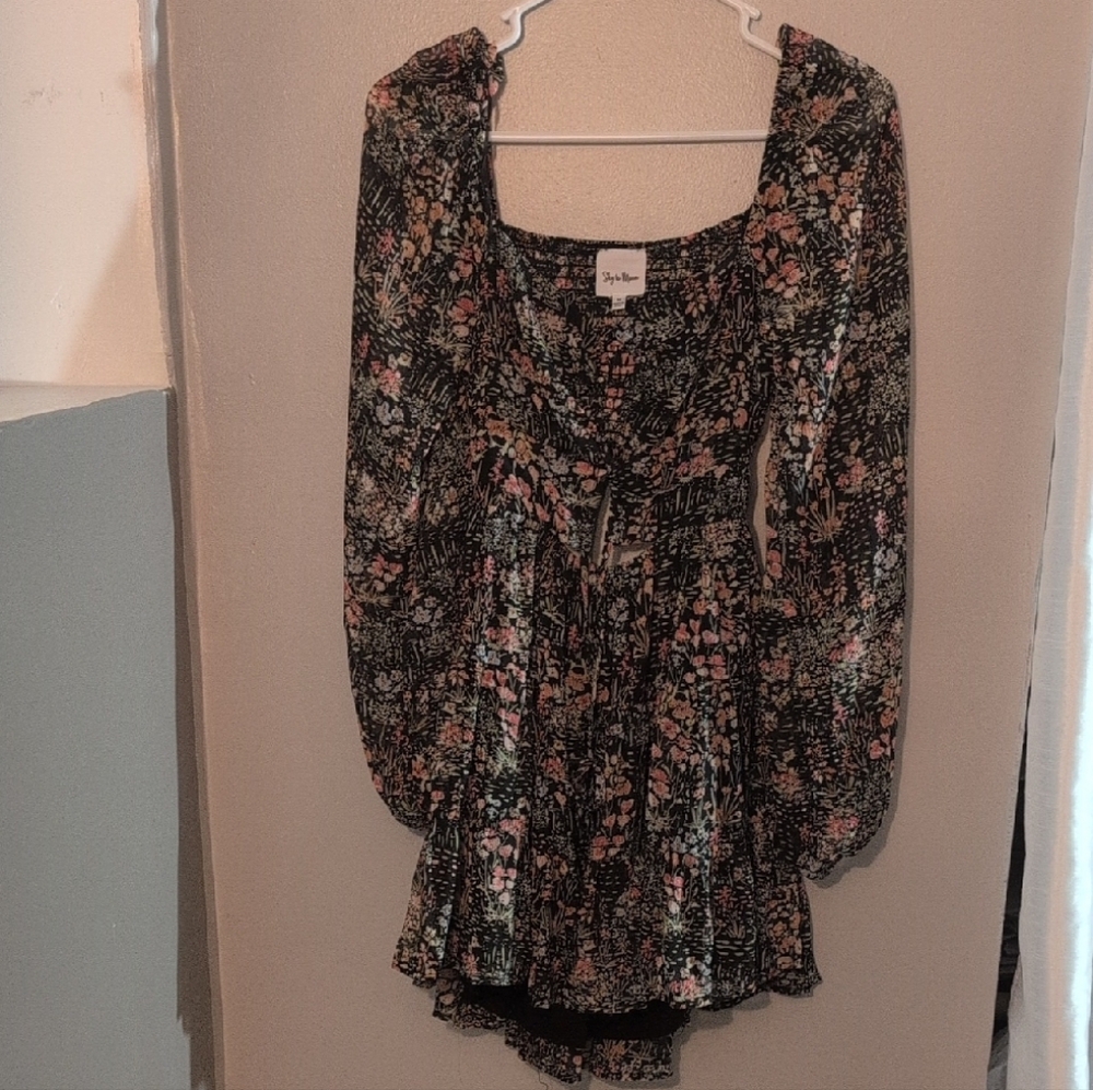Joyfolie Black and Pink Floral Blouse